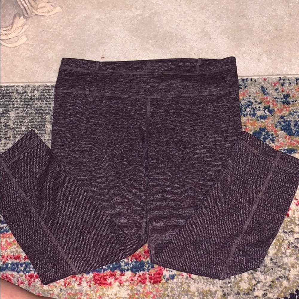 Under Armor cropped leggings